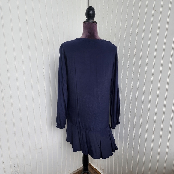NWT Gap Navy Blue V-Neck Long Sleeve Shift Dress Boho Minimalist Style Ruffle M - Picture 2 of 11